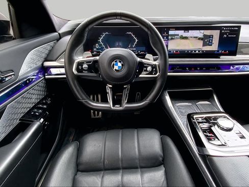 Certified 2024 BMW 760i xDrive w/ Executive Package AWD/4WD image 5