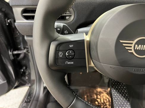 Certified 2025 MINI Cooper 2-Door Hardtop image 14