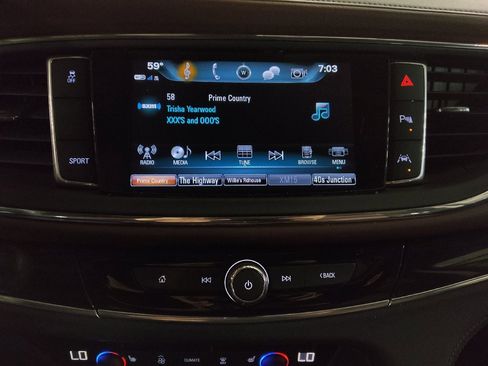 Used 2018 Buick Enclave Avenir w/ Avenir Technology Package image 25