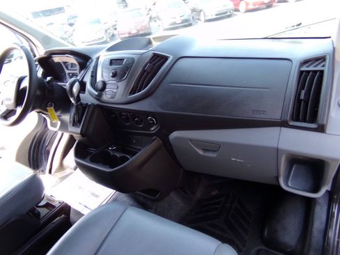 Used 2016 Ford Transit 250 130 Medium Roof RWD image 26