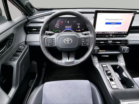 Used 2026 Toyota RAV4 XSE w/ Panoramic Sun Roof Package AWD/4WD image 6