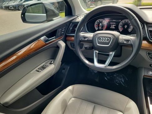 Certified 2022 Audi Q5 2.0T Premium Plus w/ Premium Plus Package AWD/4WD image 13