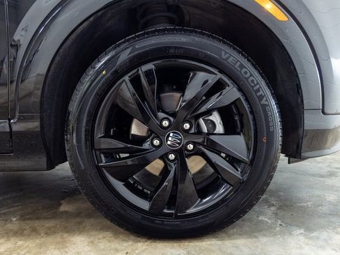 Used 2024 Buick Encore GX Sport Touring image 29