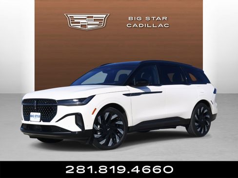 Used 2024 Lincoln Nautilus Reserve w/ Equipment Group 202A image 1