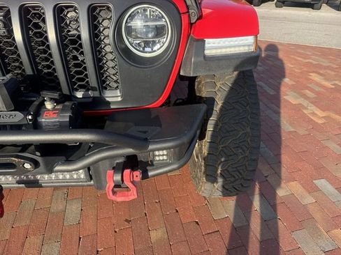 Used 2020 Jeep Gladiator Rubicon AWD/4WD image 25