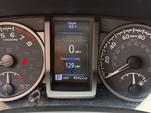 Used 2023 Toyota Tacoma TRD Off-Road AWD/4WD image 13