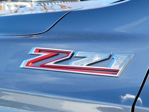 Used 2024 Chevrolet Tahoe Z71 w/ Luxury Package image 15