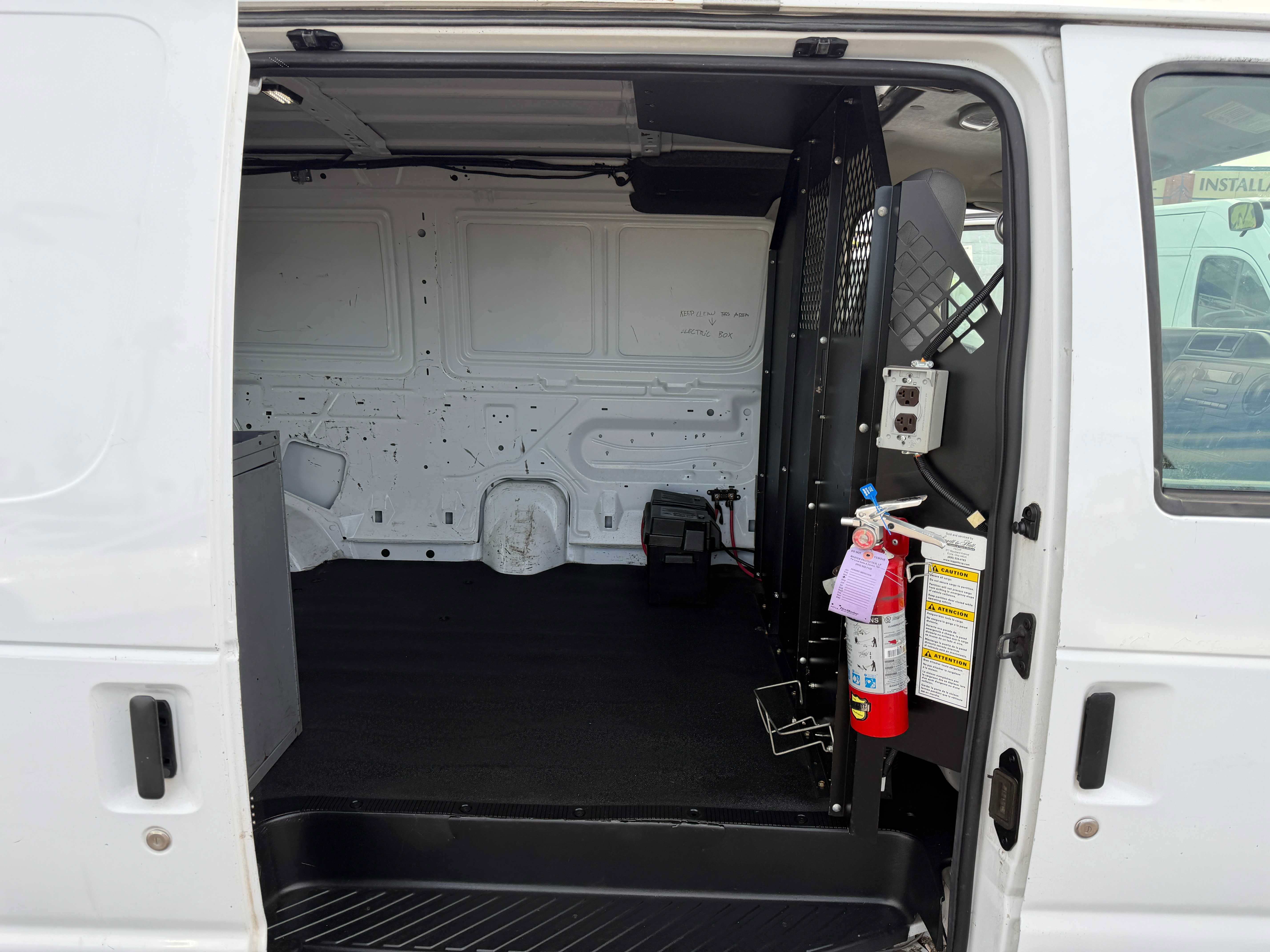 Used 2013 Ford E-150 and Econoline 150 RWD image 13