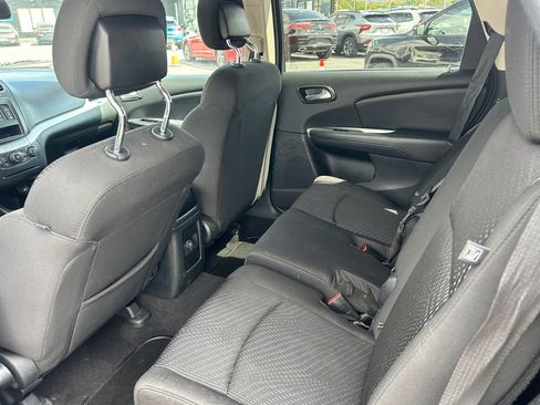 Used 2018 Dodge Journey SXT w/ Connectivity Group FWD image 29