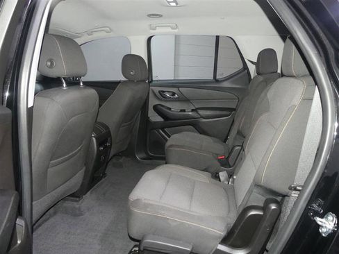 Used 2019 Chevrolet Traverse LT image 27