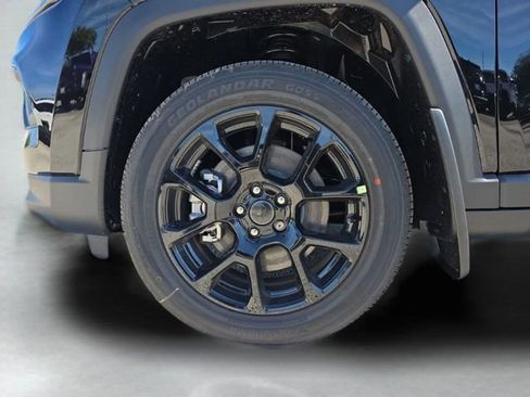 New 2026 Jeep Compass Latitude image 29