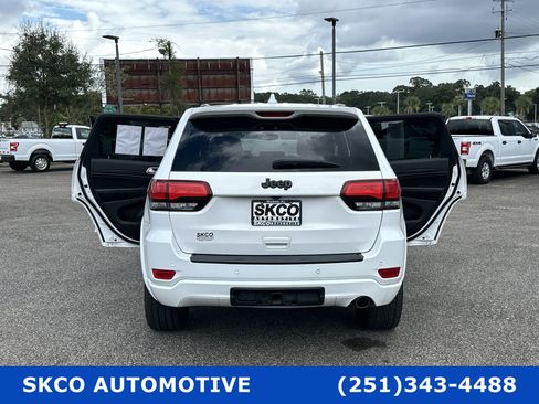 Used 2020 Jeep Grand Cherokee Altitude image 31