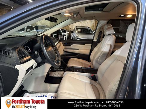 Used 2025 Honda Odyssey EX-L image 16