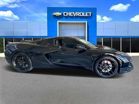 New 2026 Chevrolet Corvette Z06 image 2