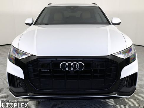 Used 2019 Audi Q8 Prestige image 2
