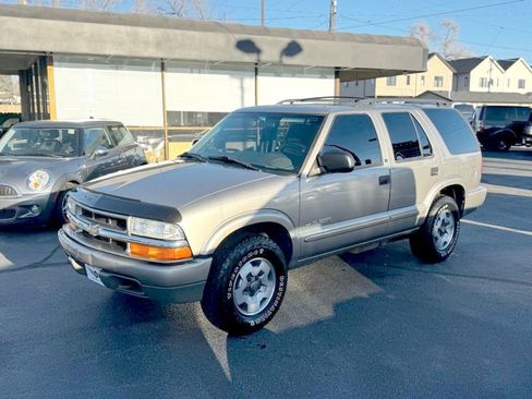 Used 2002 Chevrolet Blazer LS w/ Preferred Equipment Group image 32