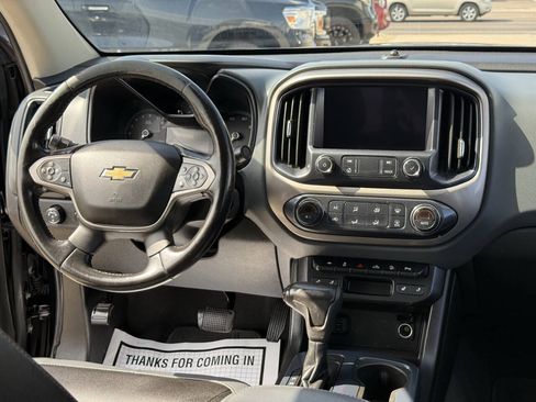 Used 2019 Chevrolet Colorado Z71 w/ Z71 Midnight Edition AWD/4WD image 18