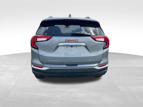 Used 2023 GMC Terrain SLT image 6