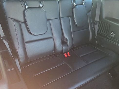 Certified 2020 Ford Explorer ST w/ Premium Technology Package image 34