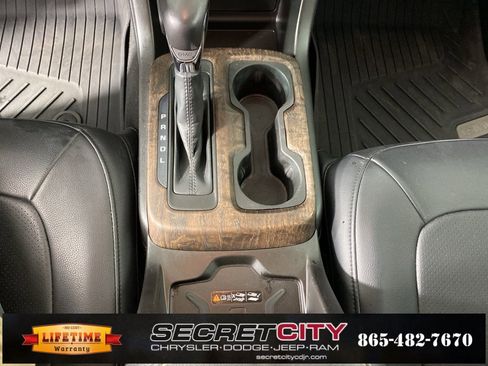 Used 2022 GMC Canyon Denali image 23