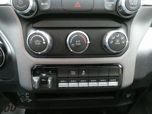 Used 2024 RAM 3500 Tradesman image 23