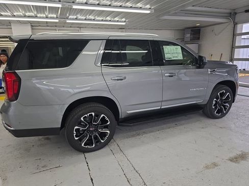 New 2026 GMC Yukon Denali w/ LPO, Floor Liner Package image 6