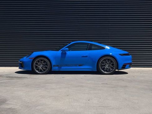 Certified 2022 Porsche 911 Carrera RWD image 2