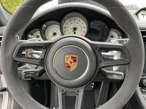 Used 2018 Porsche 911 GT3 RWD image 23