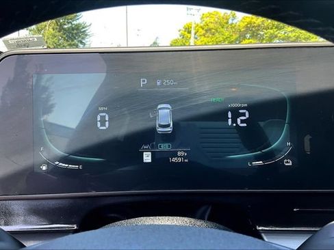 Certified 2025 Kia Sportage EX AWD/4WD image 13