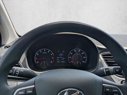 Used 2022 Hyundai Accent SE FWD image 11
