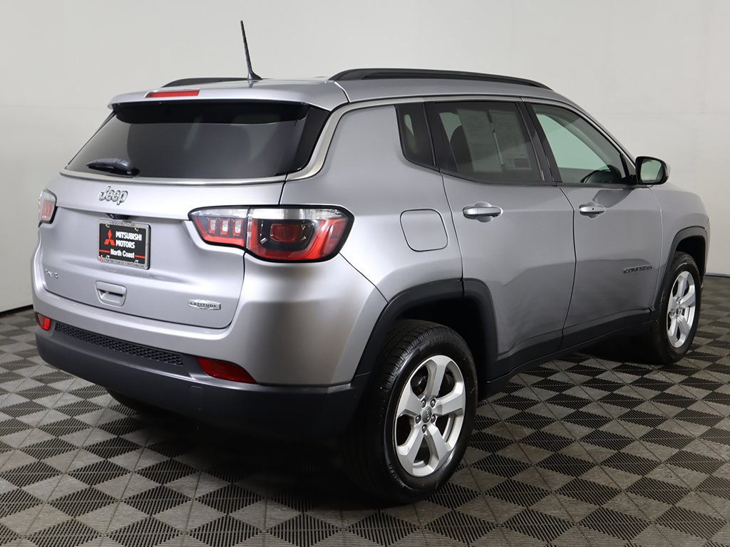 Used 2018 Jeep Compass Latitude AWD/4WD image 7