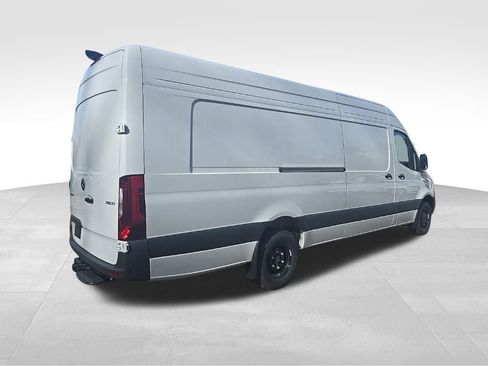New 2025 Mercedes-Benz Sprinter 3500 image 5