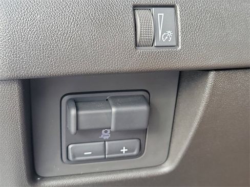 Used 2024 Chevrolet Colorado Trail Boss w/ Advanced Trailering Package image 31