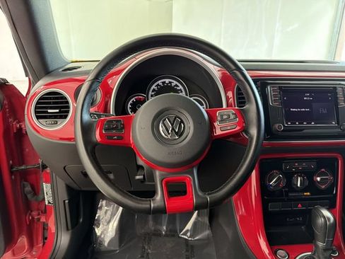 Used 2018 Volkswagen Beetle 2.0T S FWD image 26