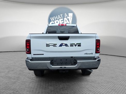 New 2026 RAM 2500 Big Horn AWD/4WD image 5
