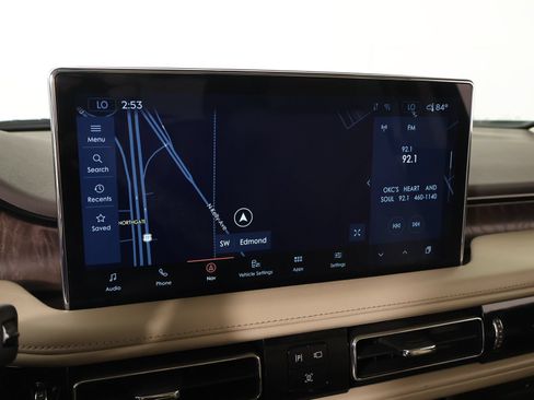 Used 2021 Lincoln Nautilus Reserve AWD/4WD image 7