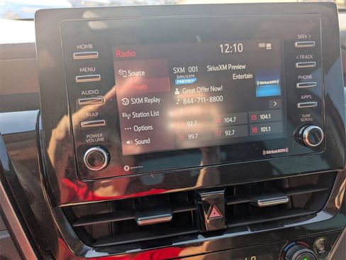 Used 2022 Toyota Camry LE image 13