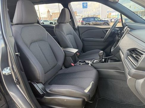 Used 2025 Subaru Forester Premium image 12