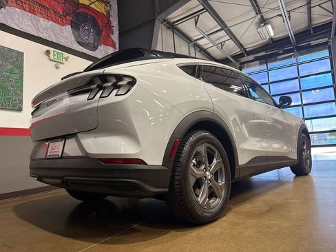 Used 2022 Ford Mustang Mach-E Select AWD/4WD image 34