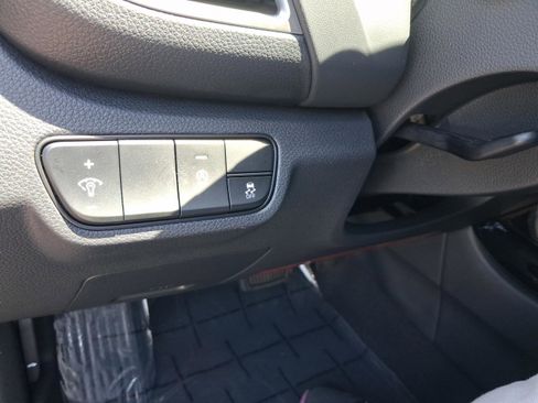 New 2026 Kia Seltos EX FWD image 40