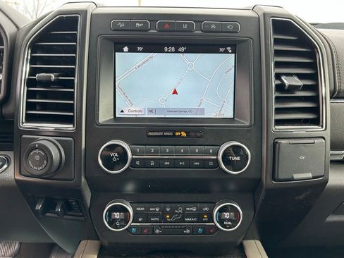 Used 2019 Ford Expedition Limited w/ Texas Edition Package image 18