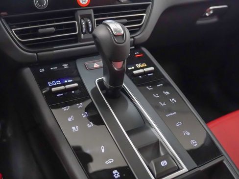 New 2025 Porsche Macan S image 33