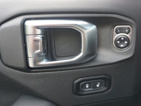 Used 2024 Jeep Wrangler Sahara w/ Technology Group image 12