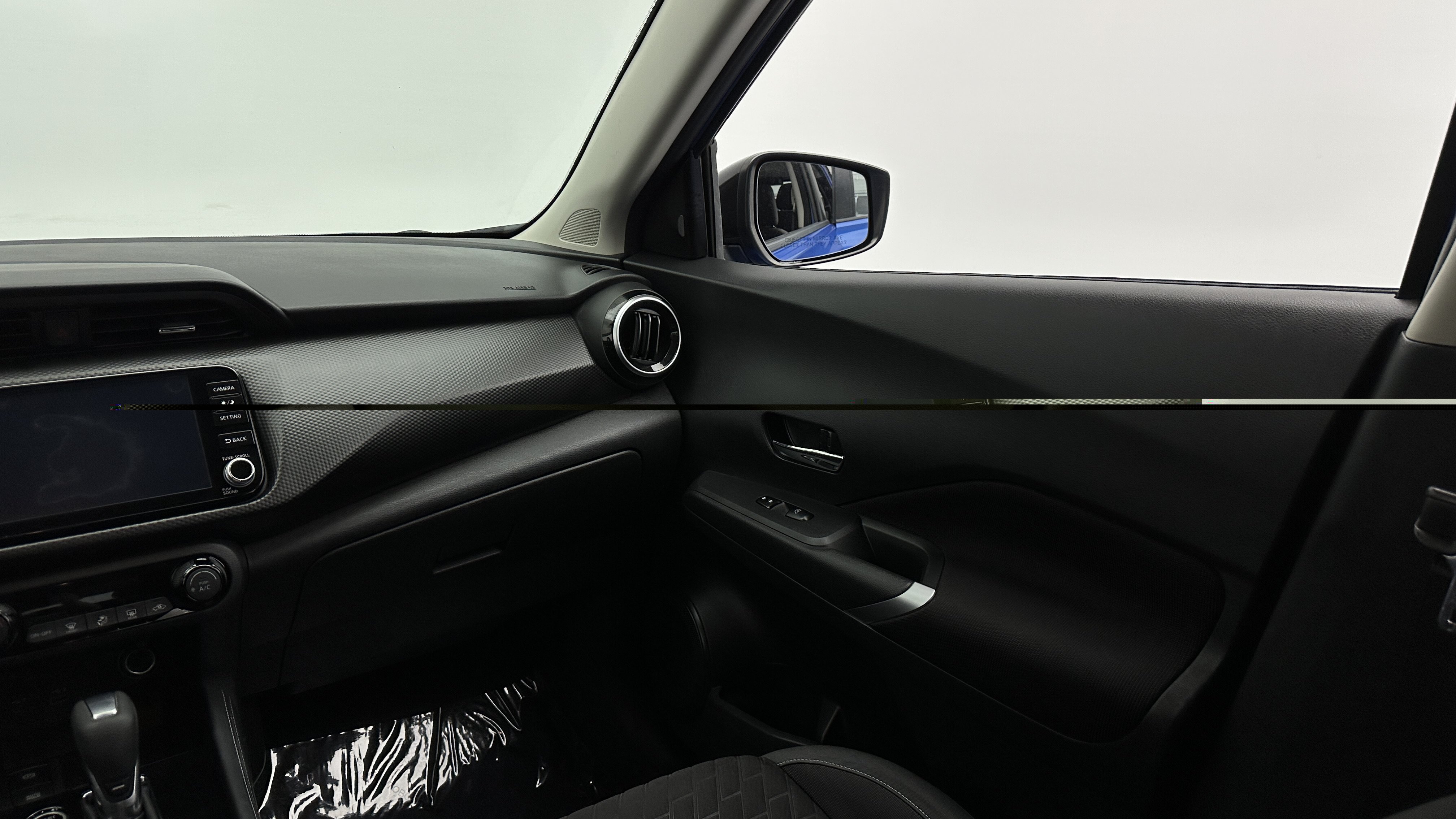 Used 2021 Nissan Kicks SV FWD image 31