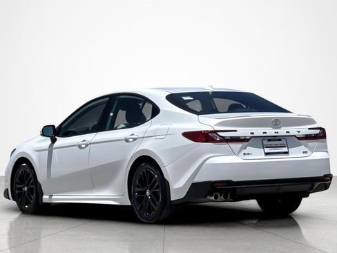 Certified 2025 Toyota Camry SE w/ Convenience Package FWD image 3