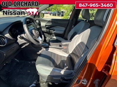 Used 2022 Nissan Kicks SR w/ Premium Package FWD image 8