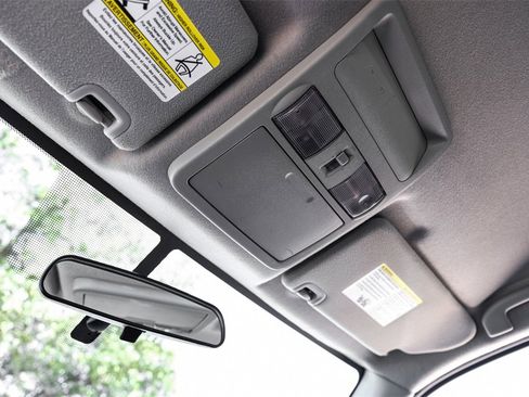 Used 2019 Nissan Frontier S image 23