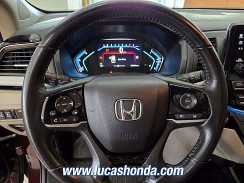 Used 2021 Honda Odyssey Touring image 11