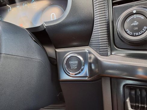 Used 2024 Ford F150 Lariat w/ Equipment Group 502A High image 33