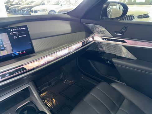Used 2024 BMW 760i xDrive 760i xDrive w/ Executive Package image 31